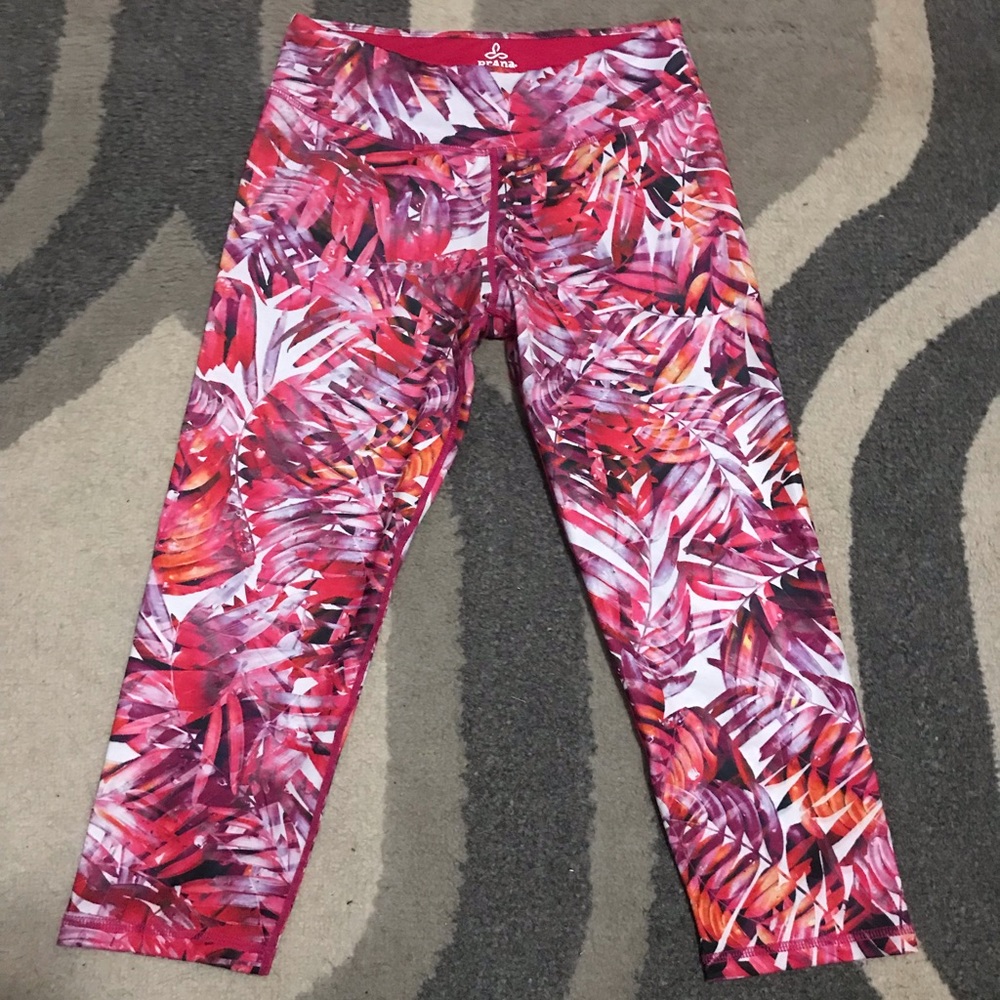 🆕WOMENS PRANA PRINTED WORKOUT ATHLETIC CAPRIS😍💜